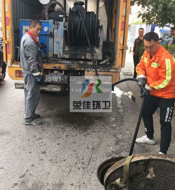開水可以疏通下水管道嗎？